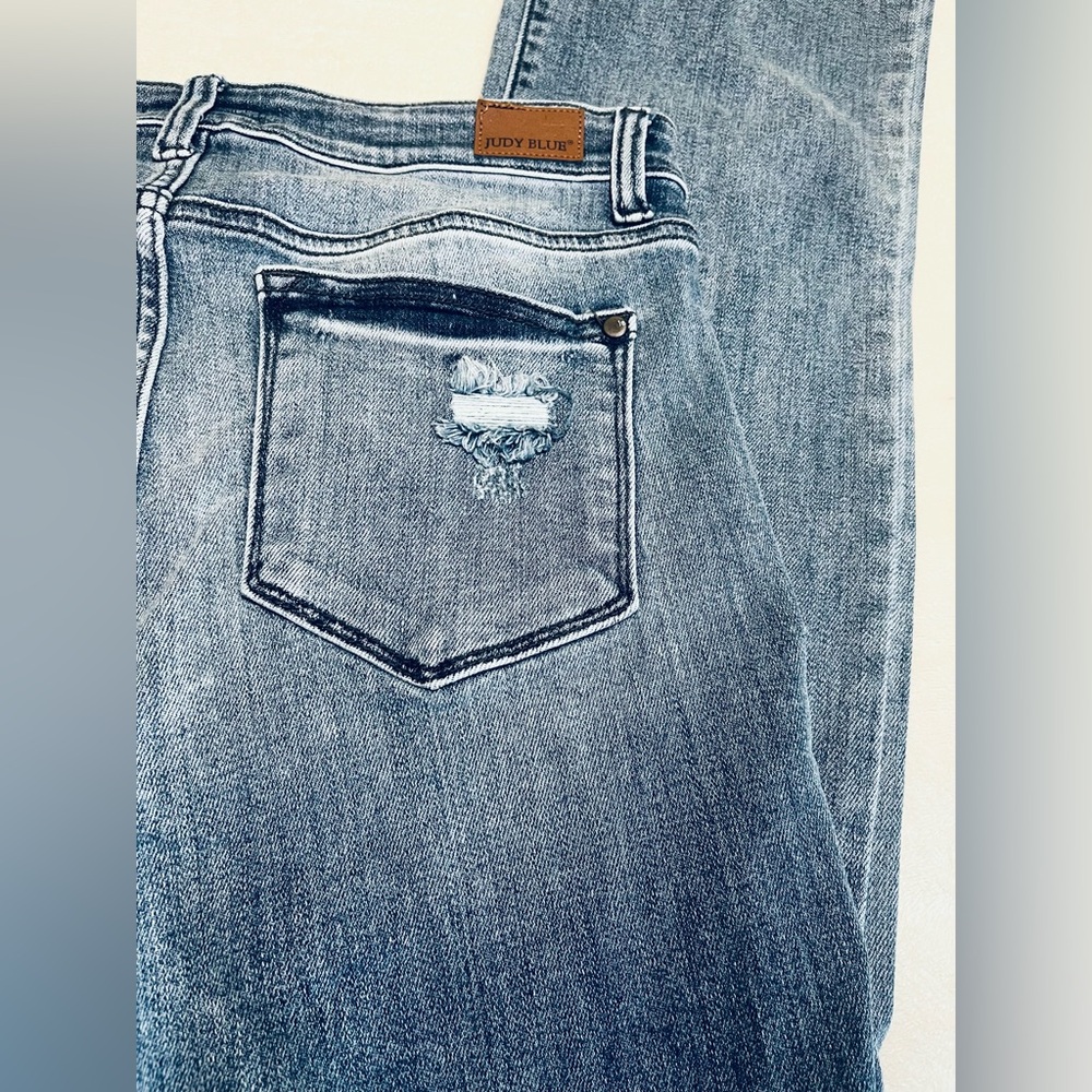 Judy Blue High Waist Destroyed Bootcut Denim Jeans sz 9/29 - Picture 9 of 14